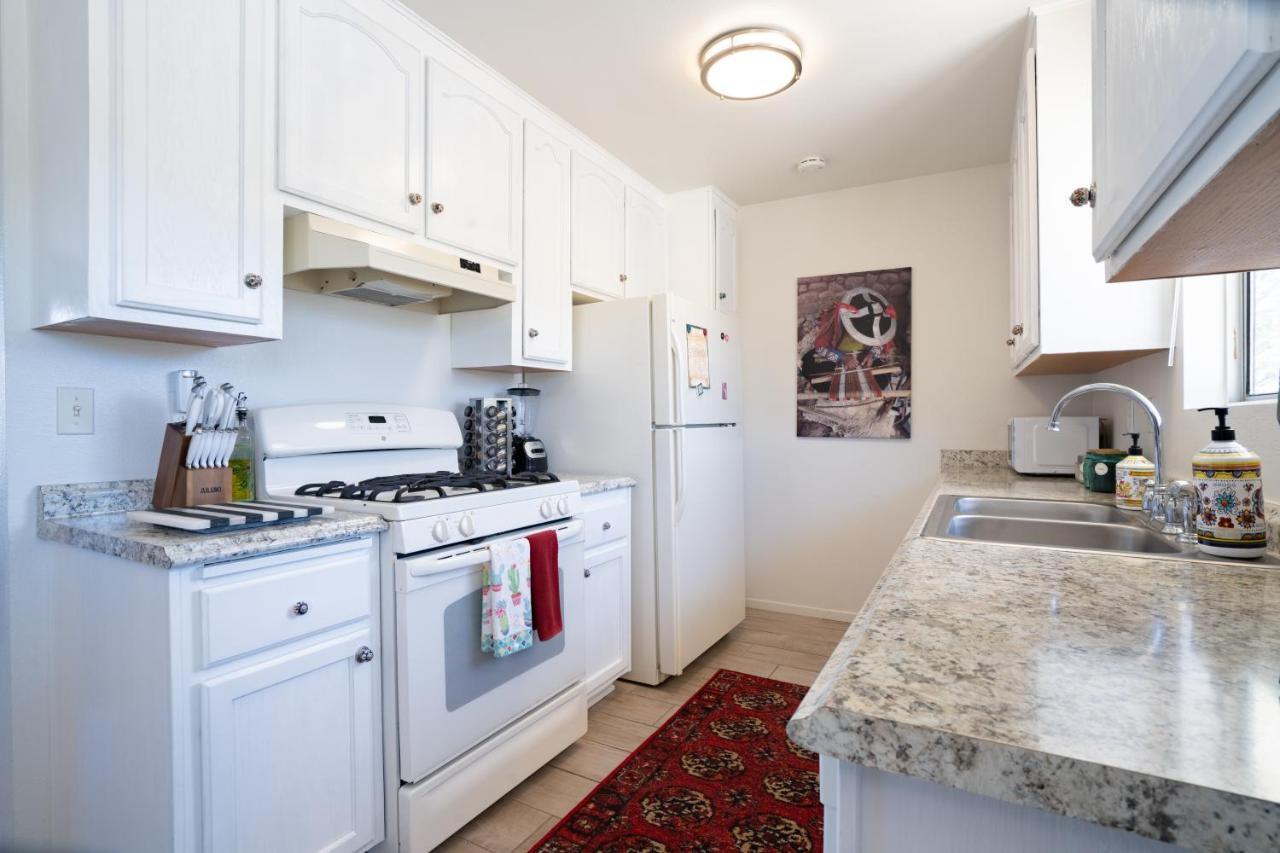 Float Pool, Hot Tub, Sauna, Views, Telescope-Skywatchers Haven Joshua Tree Exterior photo