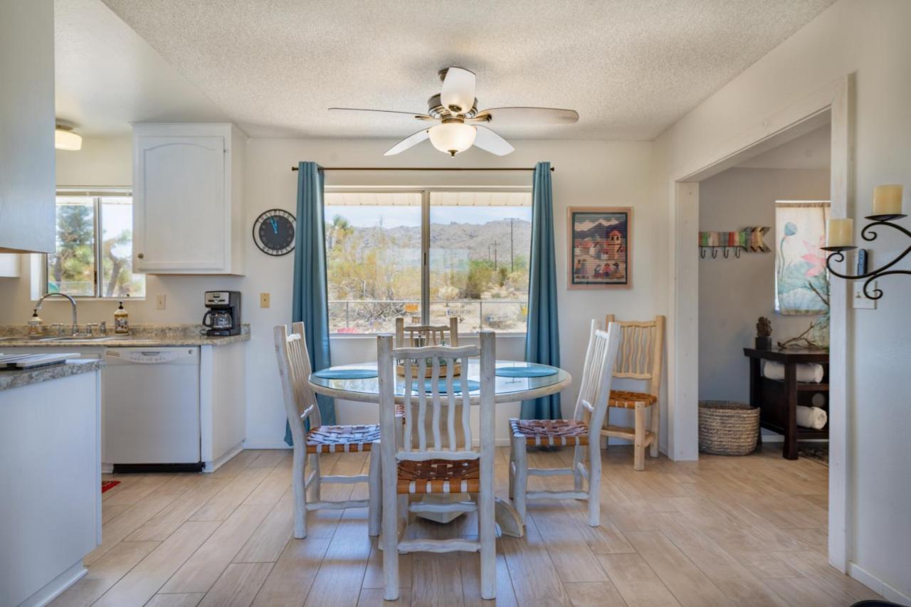 Float Pool, Hot Tub, Sauna, Views, Telescope-Skywatchers Haven Joshua Tree Exterior photo