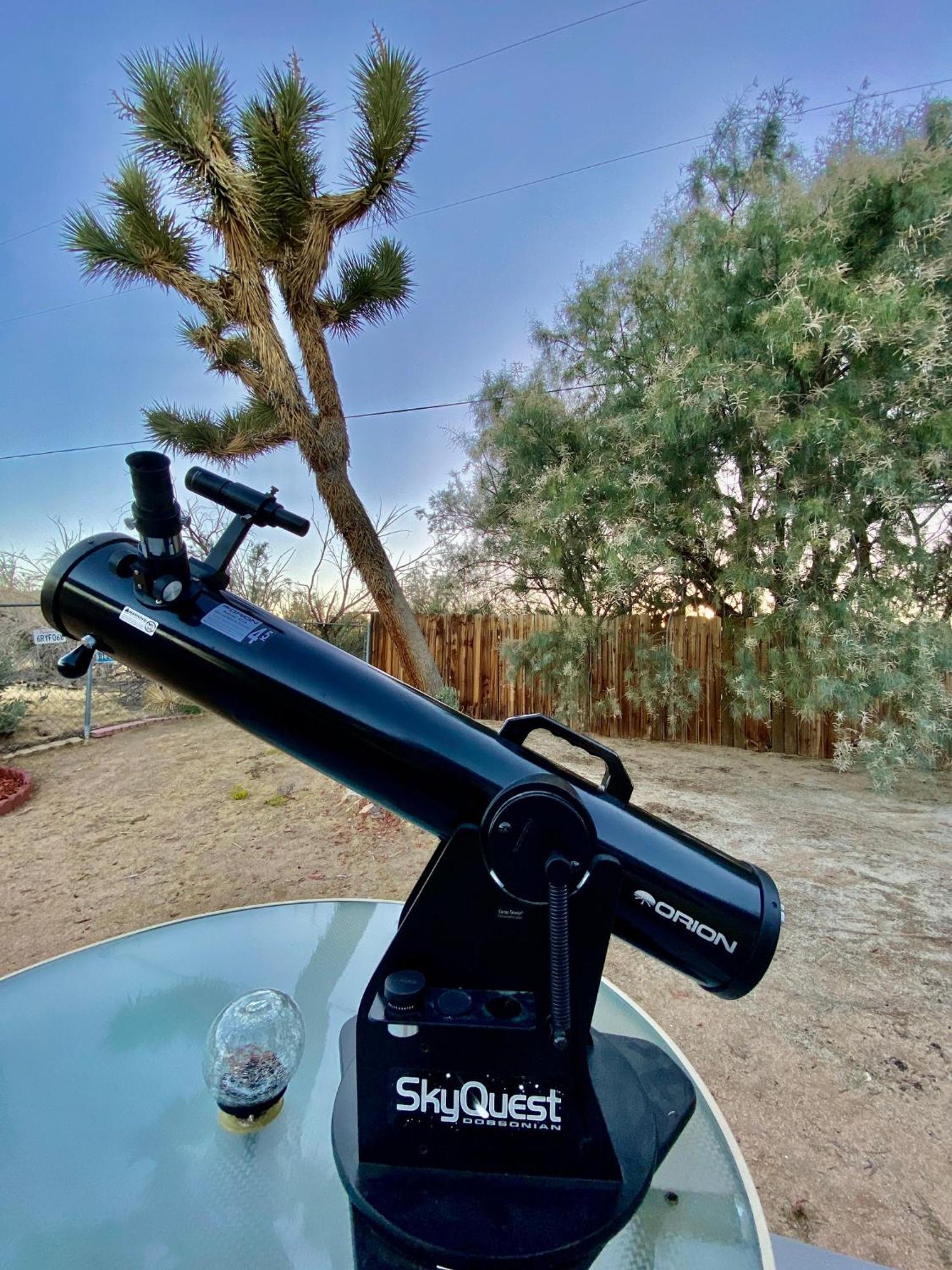 Float Pool, Hot Tub, Sauna, Views, Telescope-Skywatchers Haven Joshua Tree Exterior photo